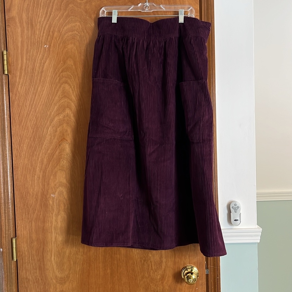 NWOT House of Flint | Forager Skirt in aubergine corduroy